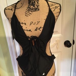 Never worn // Swimsuit